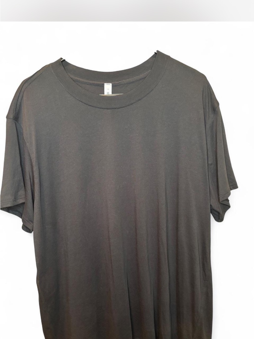 Lululemon Pima Cotton T-shirt in a Women's
Size 10
